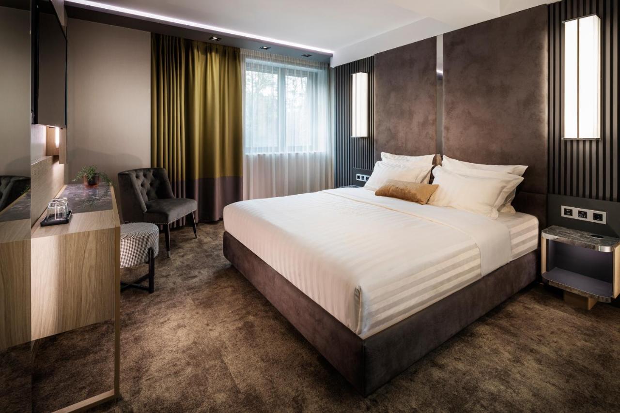 -- Este Park Hotel -- Part Of Urban Chic Luxury Design Hotels - Parking & Compliments - Next To Shopping & Dining Mall Plovdiv Esterno foto