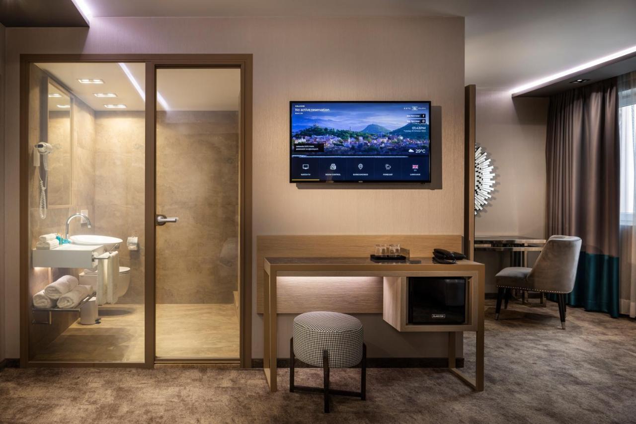 -- Este Park Hotel -- Part Of Urban Chic Luxury Design Hotels - Parking & Compliments - Next To Shopping & Dining Mall Plovdiv Esterno foto