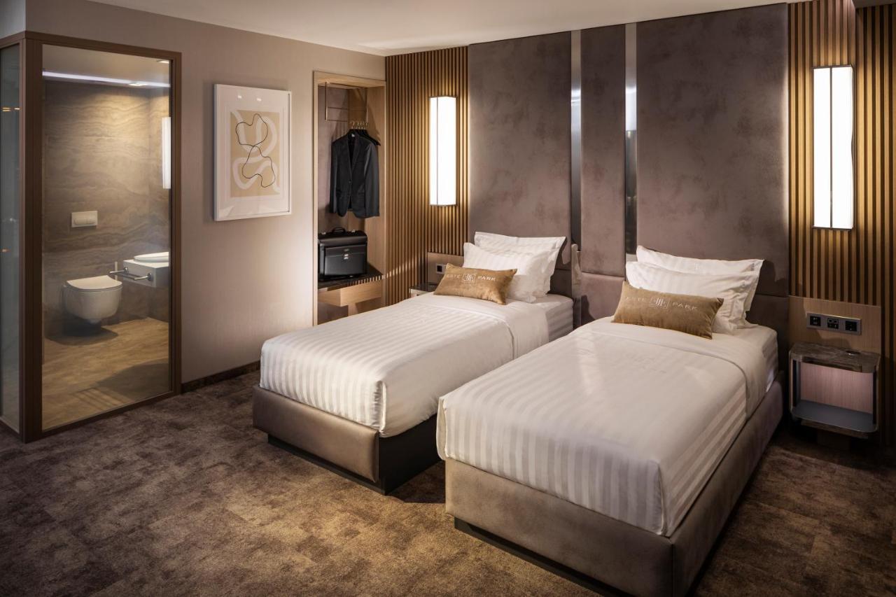 -- Este Park Hotel -- Part Of Urban Chic Luxury Design Hotels - Parking & Compliments - Next To Shopping & Dining Mall Plovdiv Esterno foto