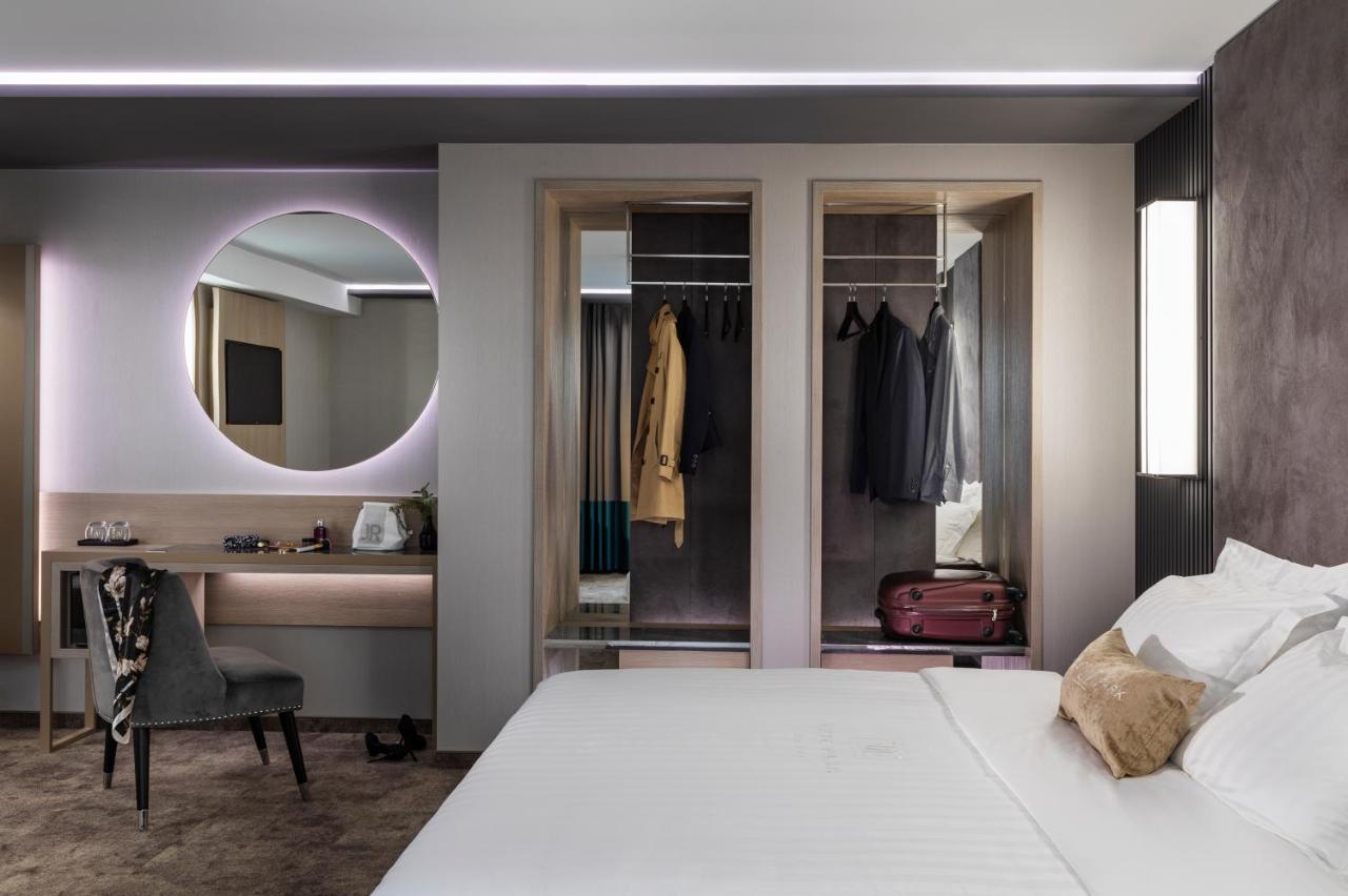-- Este Park Hotel -- Part Of Urban Chic Luxury Design Hotels - Parking & Compliments - Next To Shopping & Dining Mall Plovdiv Esterno foto