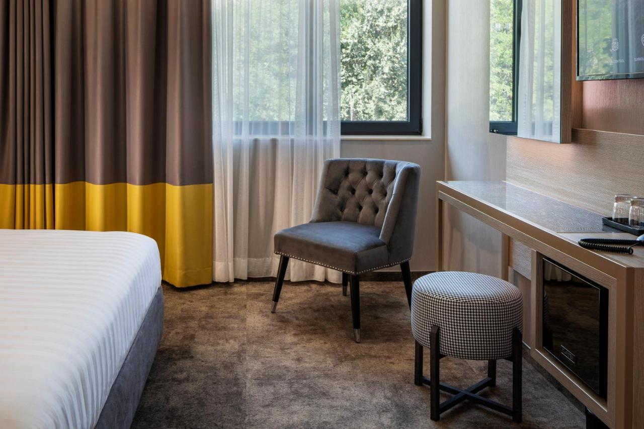 -- Este Park Hotel -- Part Of Urban Chic Luxury Design Hotels - Parking & Compliments - Next To Shopping & Dining Mall Plovdiv Esterno foto
