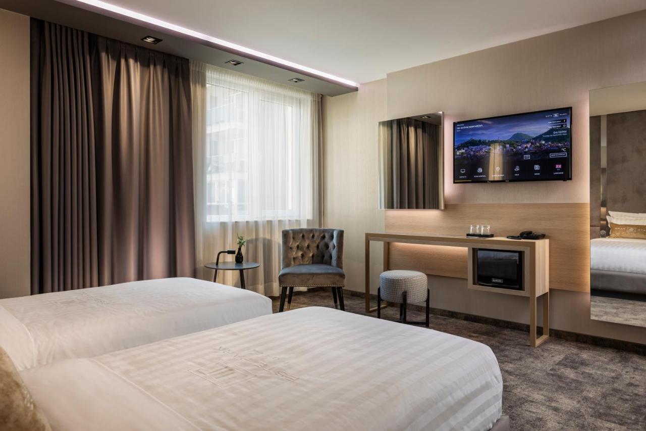 -- Este Park Hotel -- Part Of Urban Chic Luxury Design Hotels - Parking & Compliments - Next To Shopping & Dining Mall Plovdiv Esterno foto