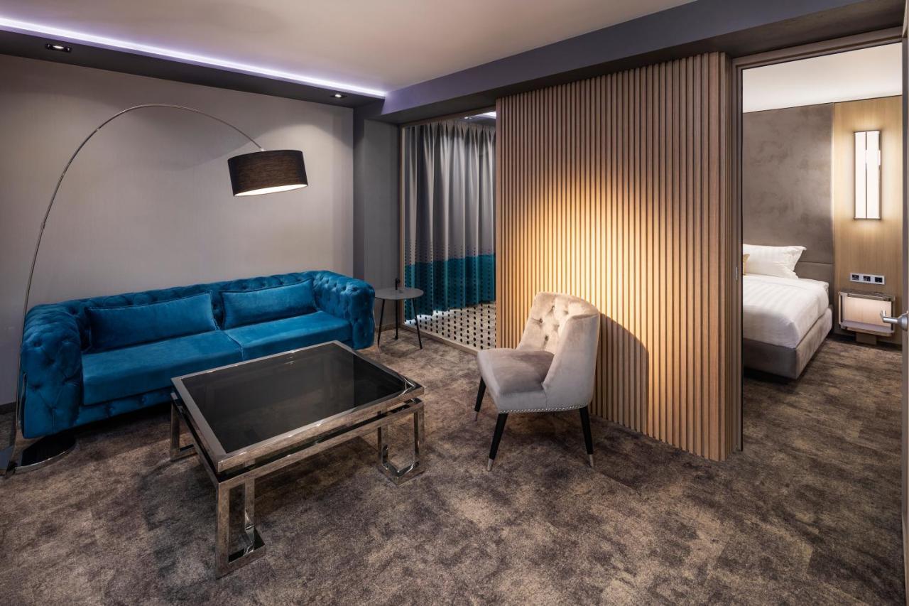 -- Este Park Hotel -- Part Of Urban Chic Luxury Design Hotels - Parking & Compliments - Next To Shopping & Dining Mall Plovdiv Esterno foto