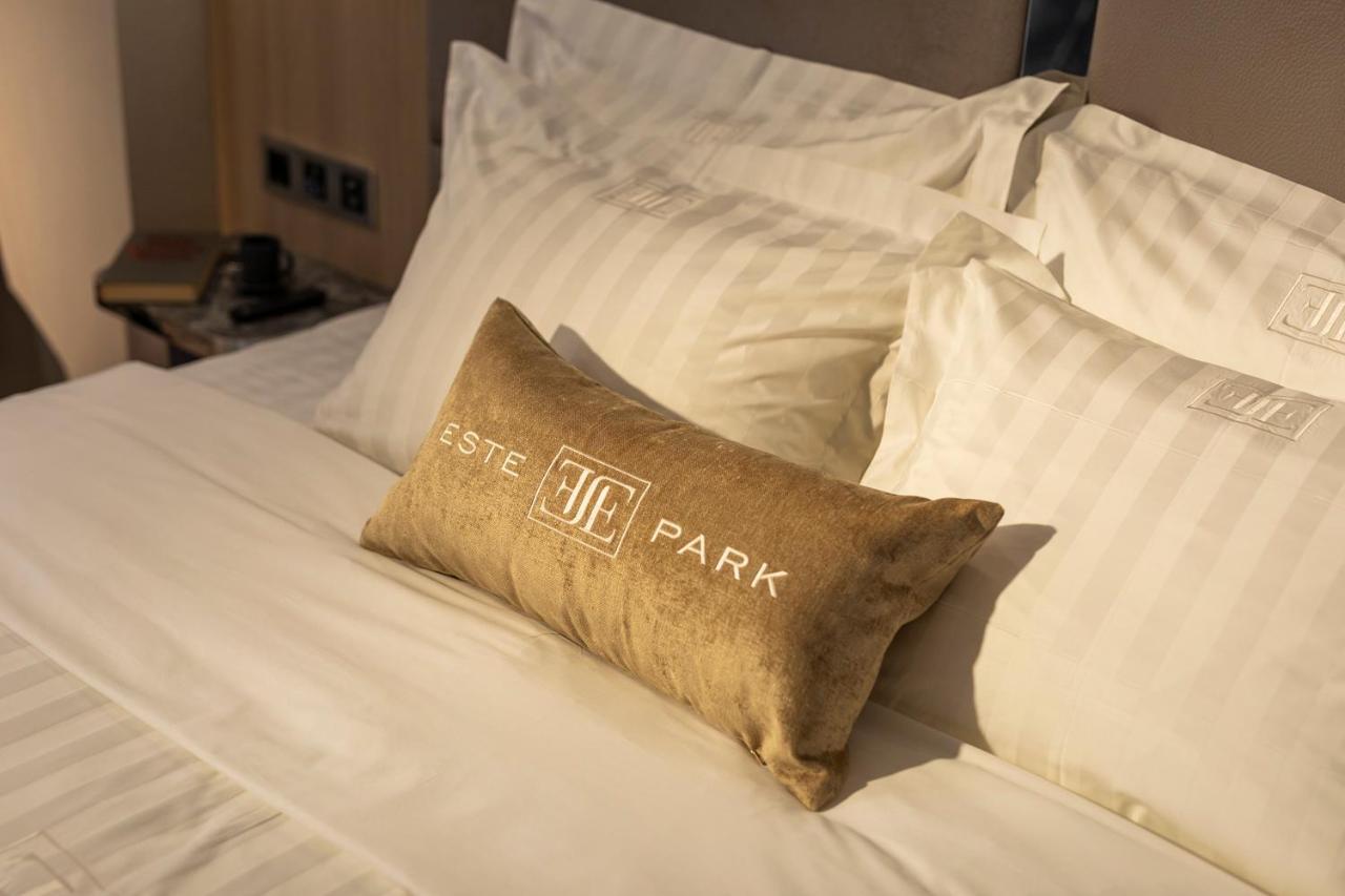 -- Este Park Hotel -- Part Of Urban Chic Luxury Design Hotels - Parking & Compliments - Next To Shopping & Dining Mall Plovdiv Esterno foto